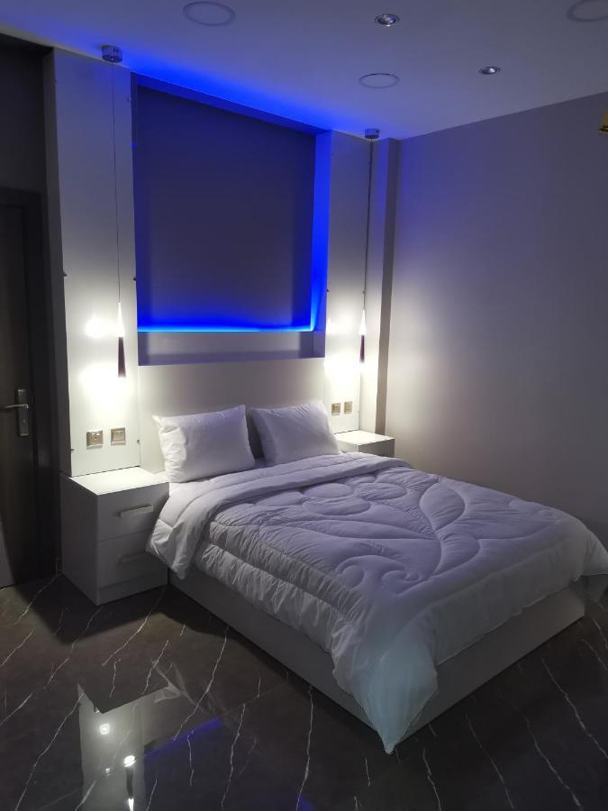 Marina Hotel