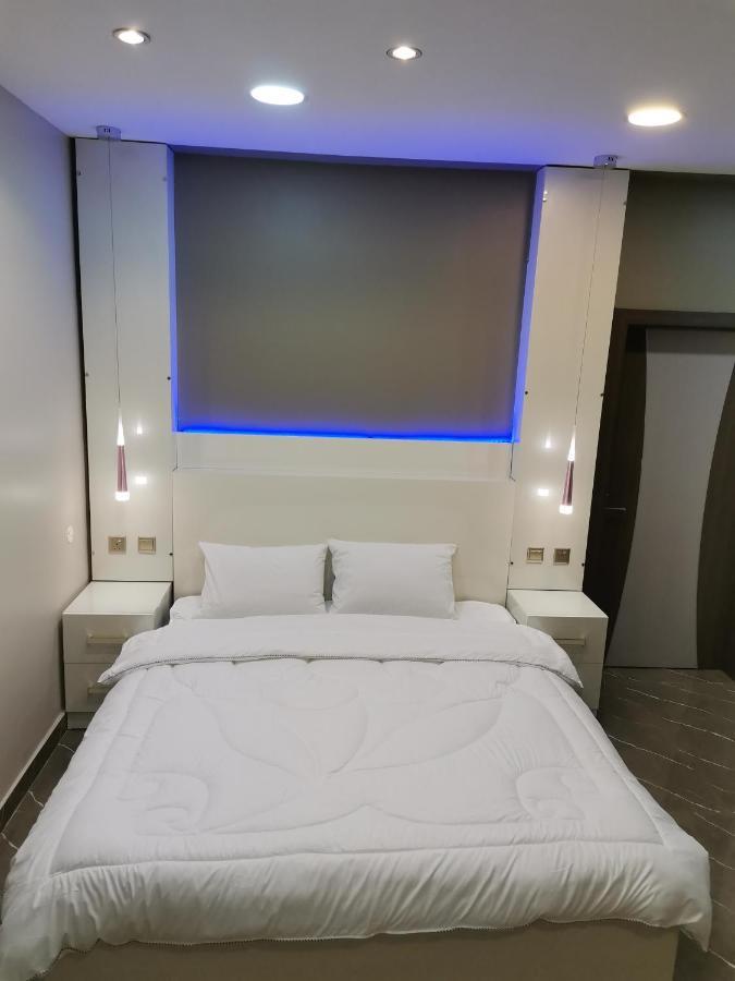 Marina Hotel *
