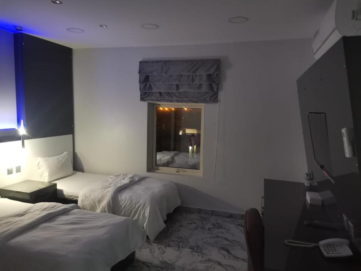 Hotel Marina *